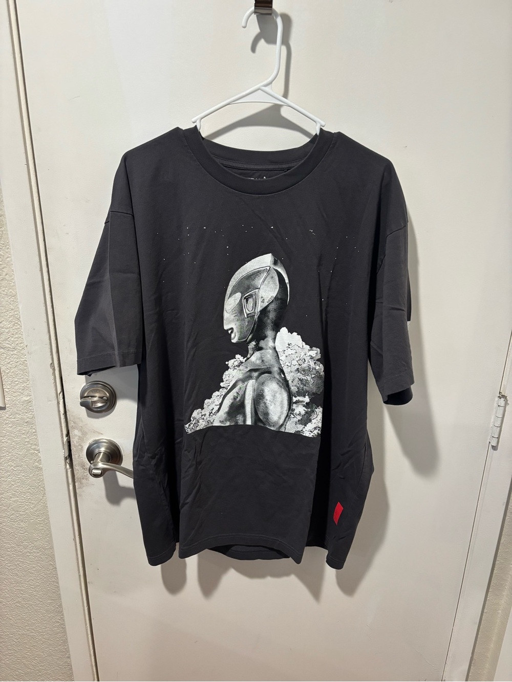 Uniqlo Kenshi Yonezu UT M 87 Shin Ultraman Relaxed Fit Cotton T-shirt  Japan